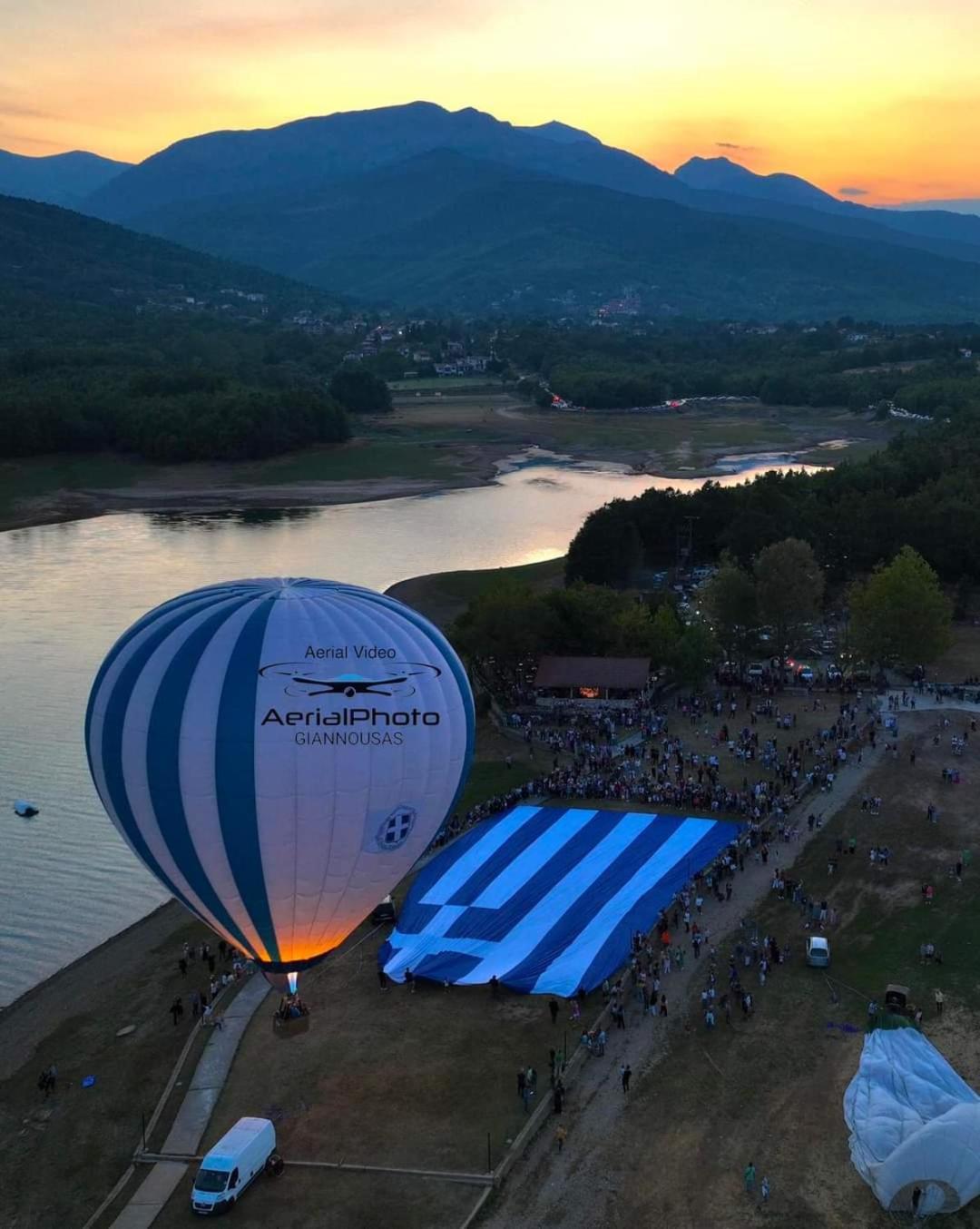 Отель Πανδοχείο Λίμνης Πλαστήρα Kastania  Экстерьер фото